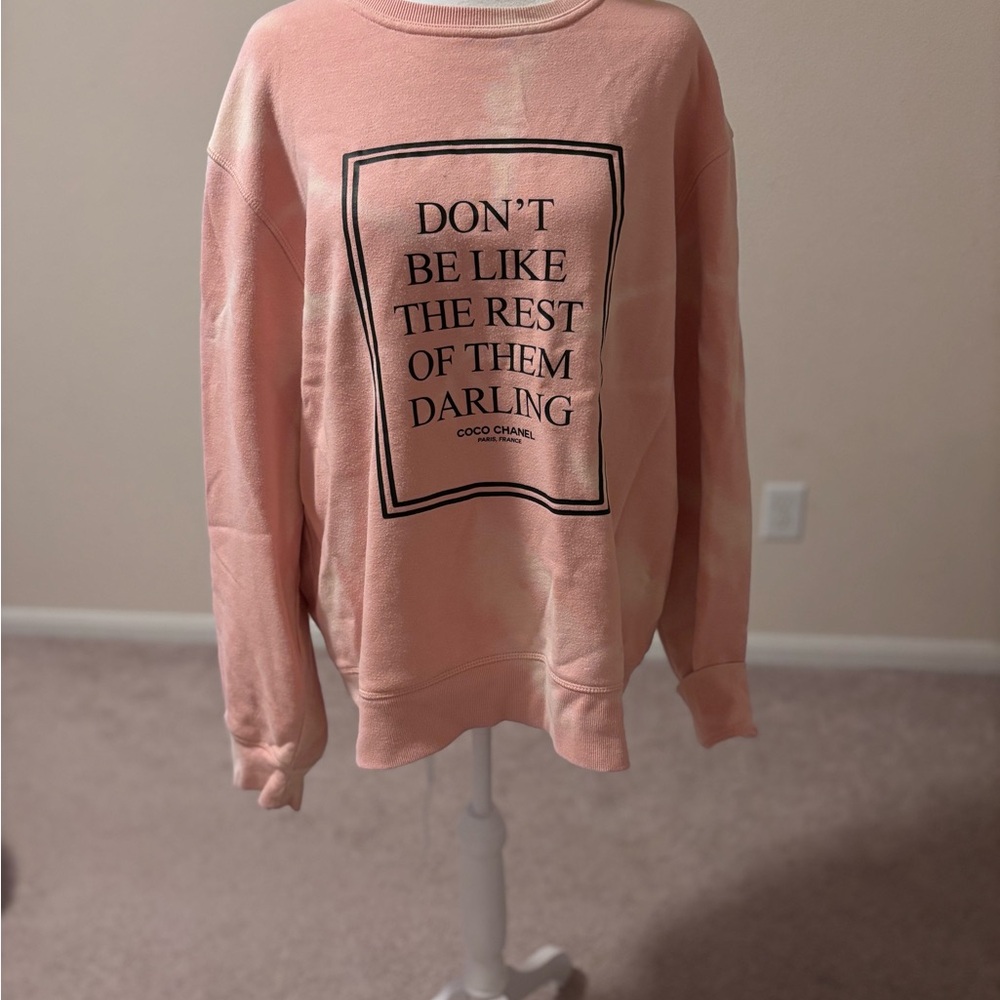 CHANEL Pink Graphic Top